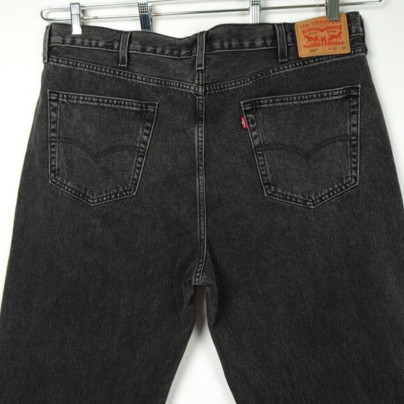Levi's 550 Relaxed Jeans Men's Size 42x32 Washed Black Denim Cotton Loose Fit - Picture 6 of 11
